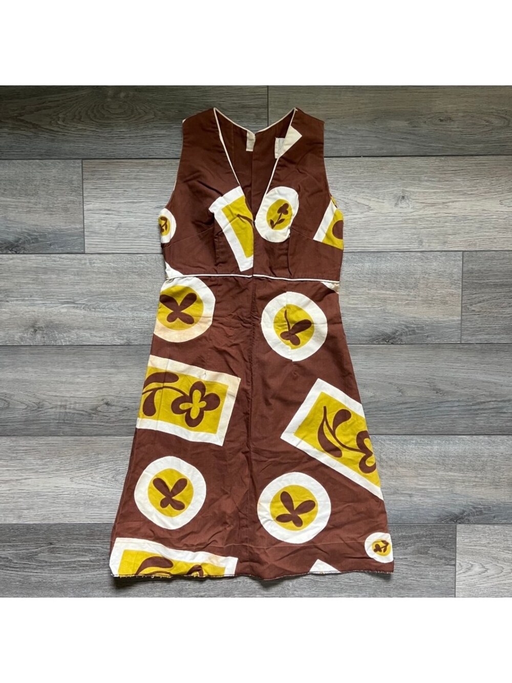 Vintage 50s/60s Kamehameha Hawaii Women's Brown V-Neck Dress Brown Mod Floral